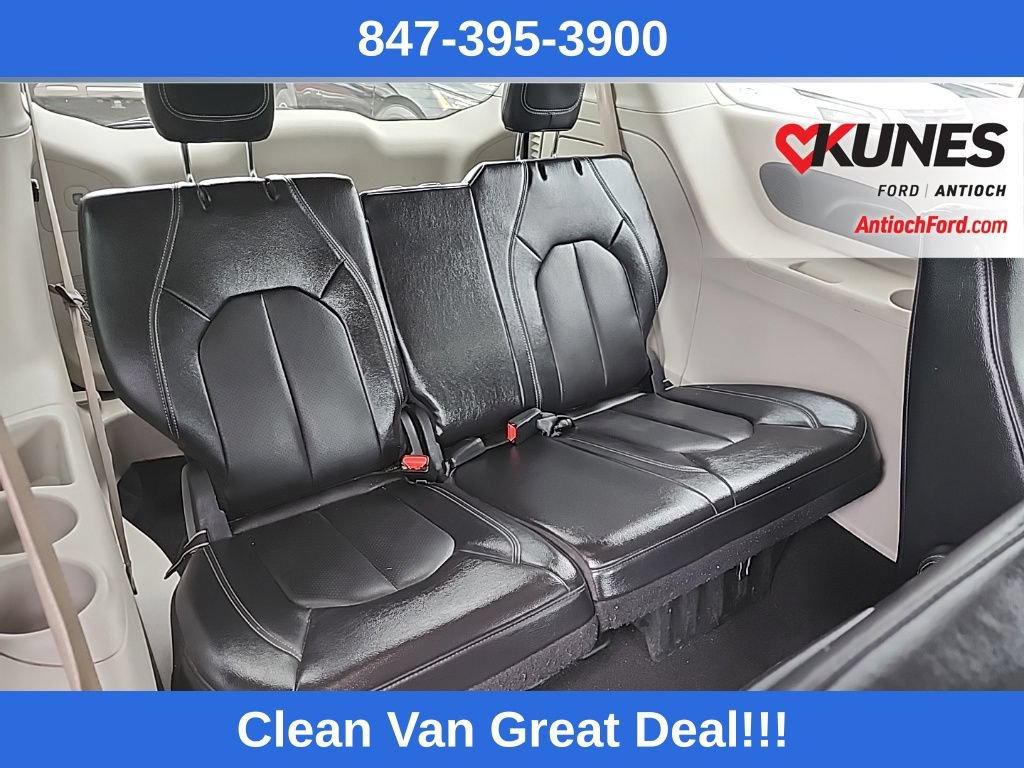 Used 2022 Chrysler Pacifica Touring-L w/ Uconnect Theater Family Group FWD image 51