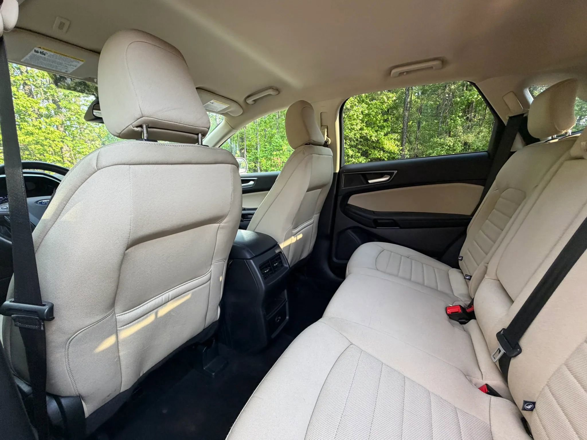 Used 2021 Ford Edge SE AWD/4WD image 16