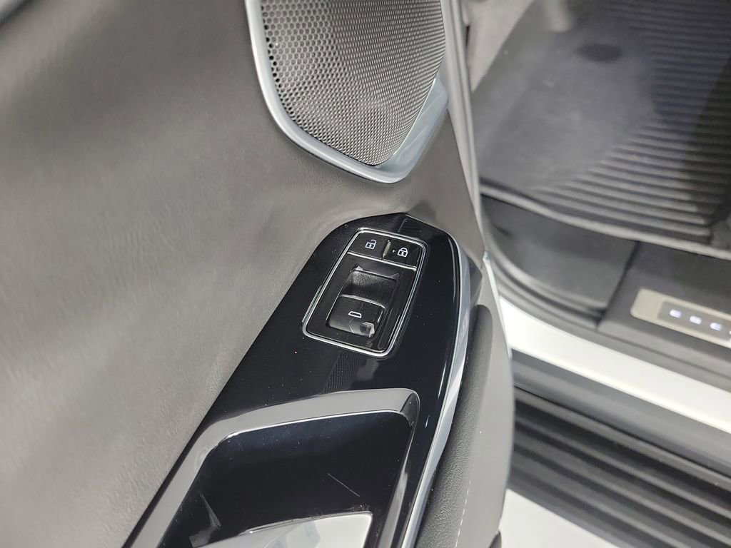 Used 2025 Cadillac Escalade Premium Luxury w/ LPO, Floor Liner Package image 15