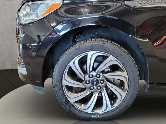 Used 2024 Lincoln Navigator Reserve image 23