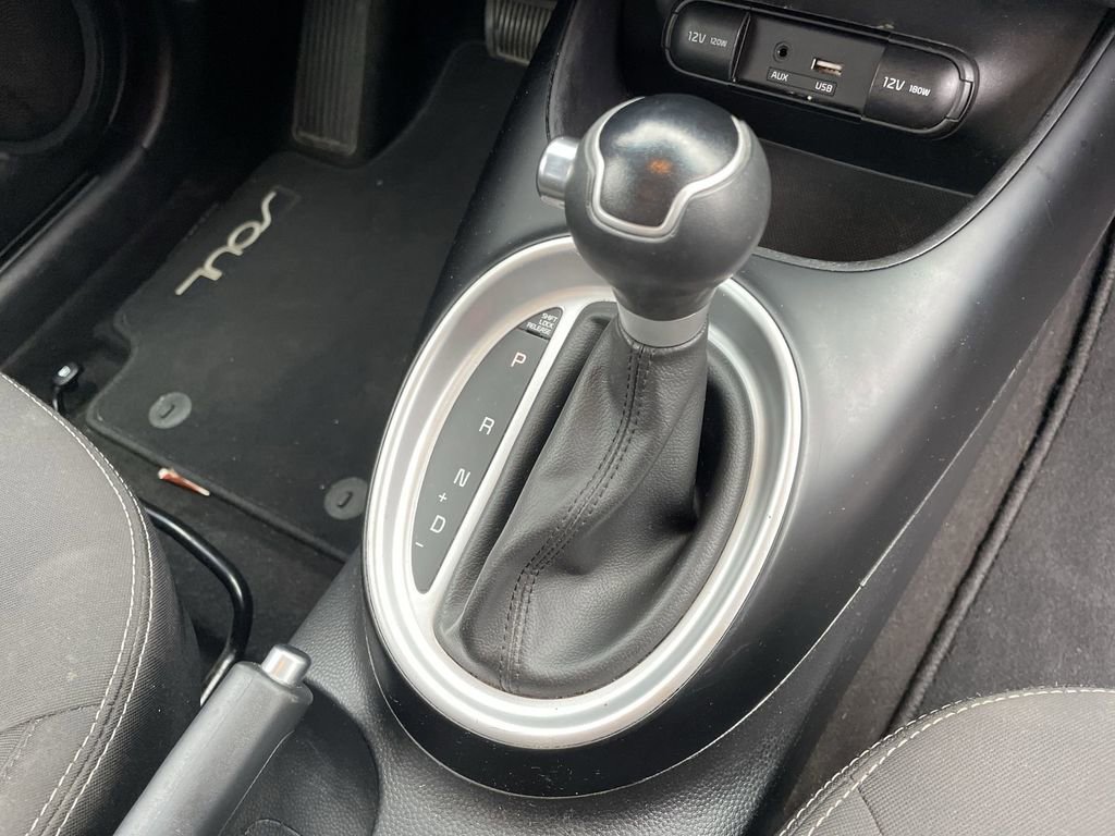 Used 2018 Kia Soul FWD image 22