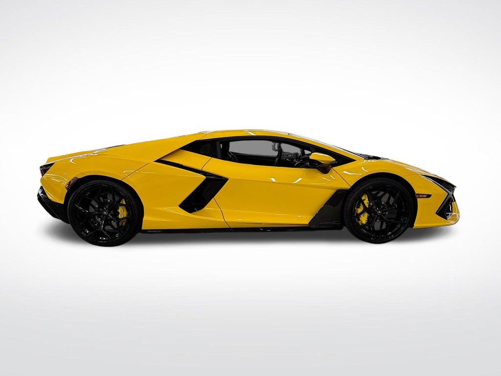 Used 2025 Lamborghini Revuelto image 6