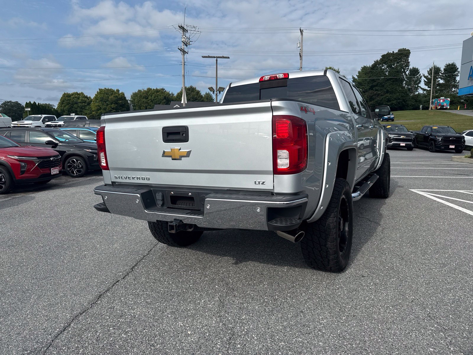 Used 2016 Chevrolet Silverado 1500 LTZ w/ Sport Package AWD/4WD image 6