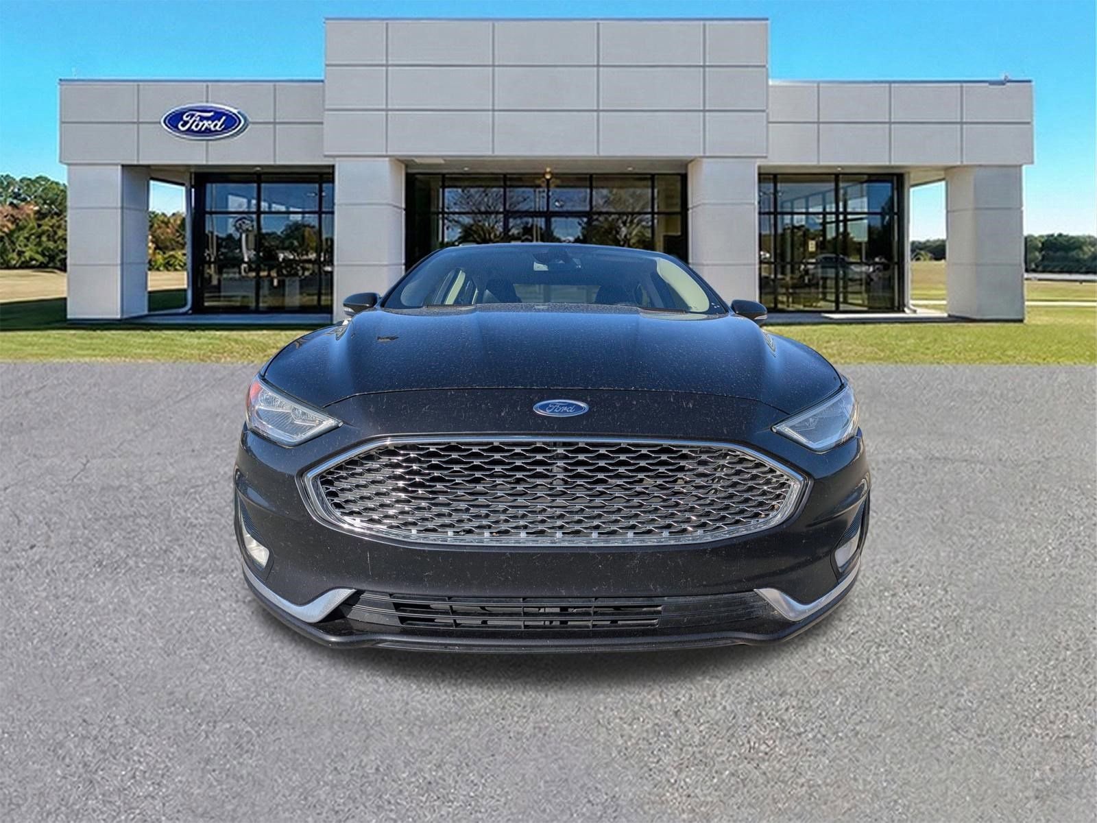 Used 2019 Ford Fusion Energi Titanium image 9
