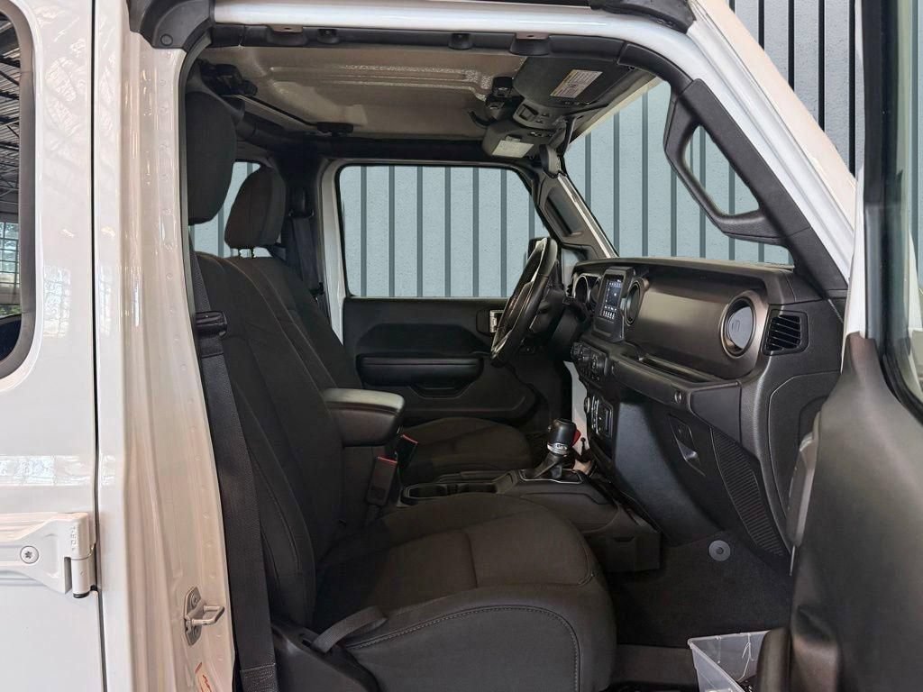 Used 2020 Jeep Gladiator Sport w/ Quick Order Package 24S AWD/4WD image 6