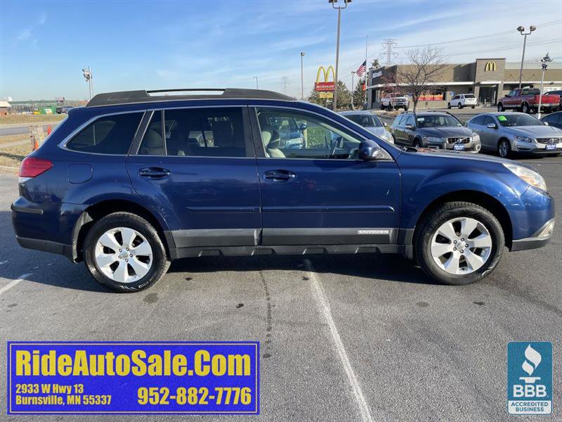 Used 2011 Subaru Outback 2.5i Premium image 4