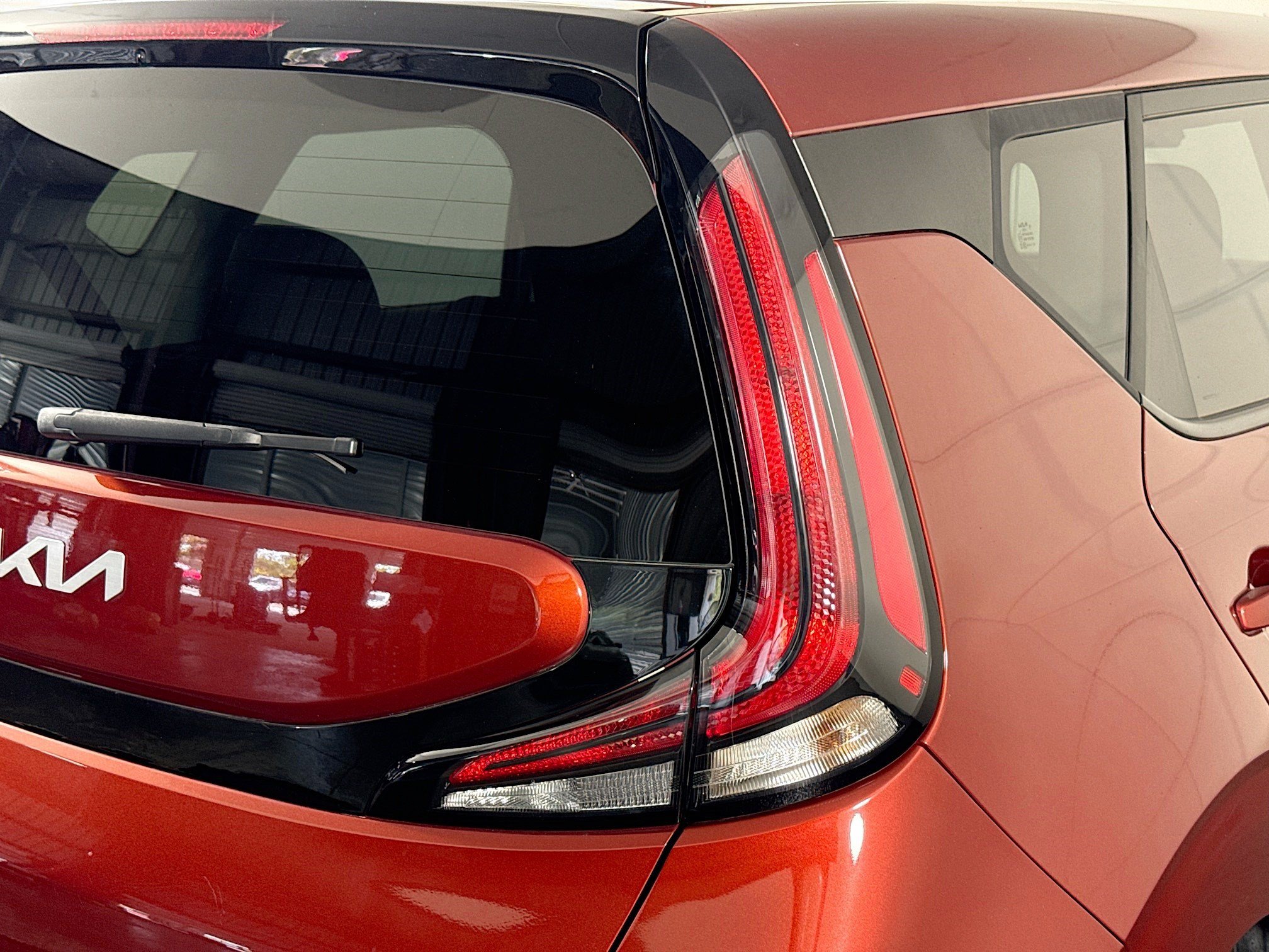 Used 2023 Kia Soul LX w/ LX Technology Package FWD image 33