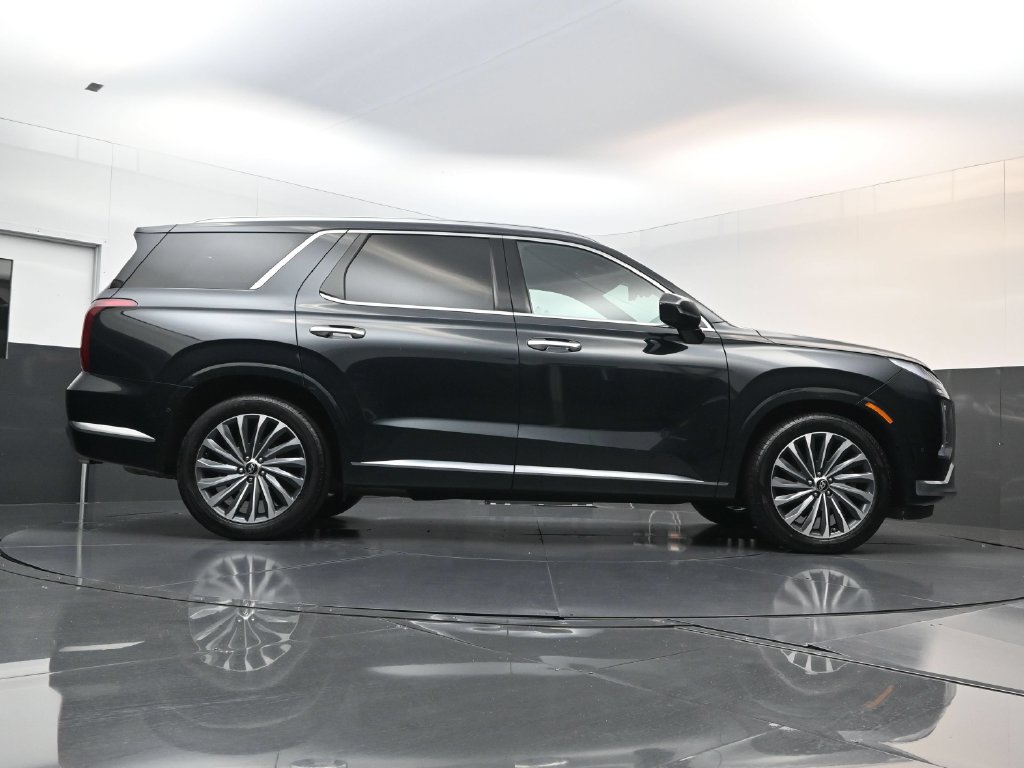 Certified 2024 Hyundai Palisade Calligraphy FWD image 25