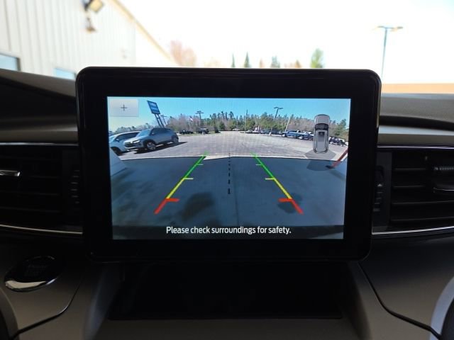 Used 2022 Ford Explorer XLT AWD/4WD image 15