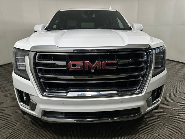 Used 2023 GMC Yukon SLT w/ SLT Premium Package image 8