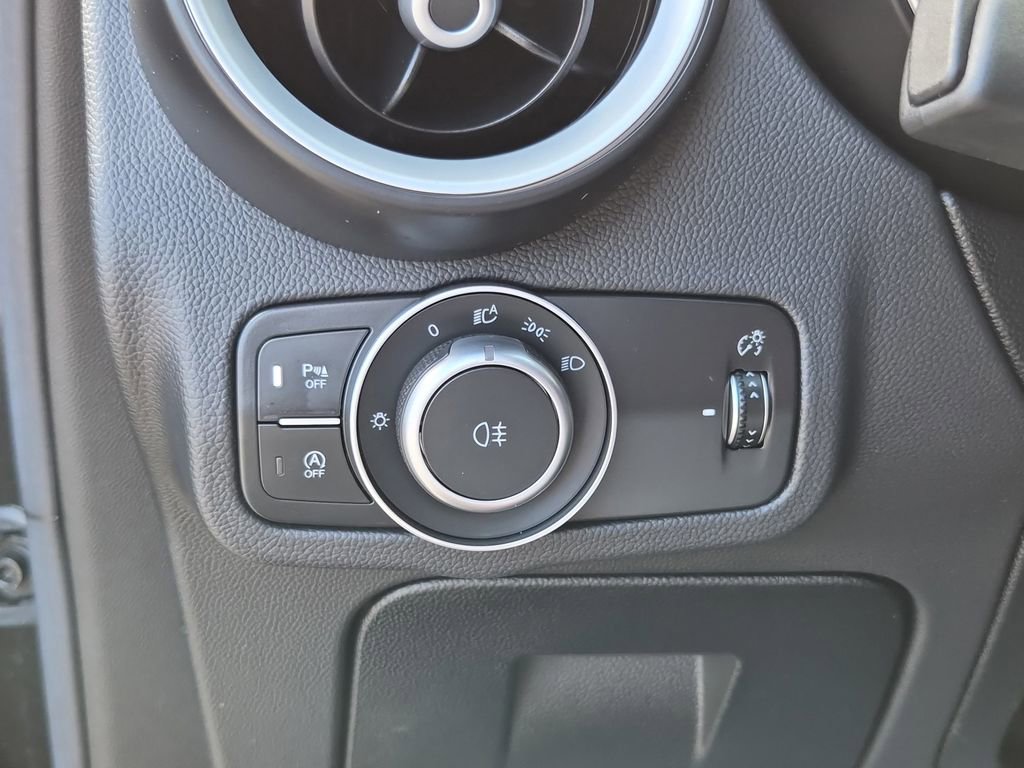 Used 2022 Alfa Romeo Stelvio Ti image 24