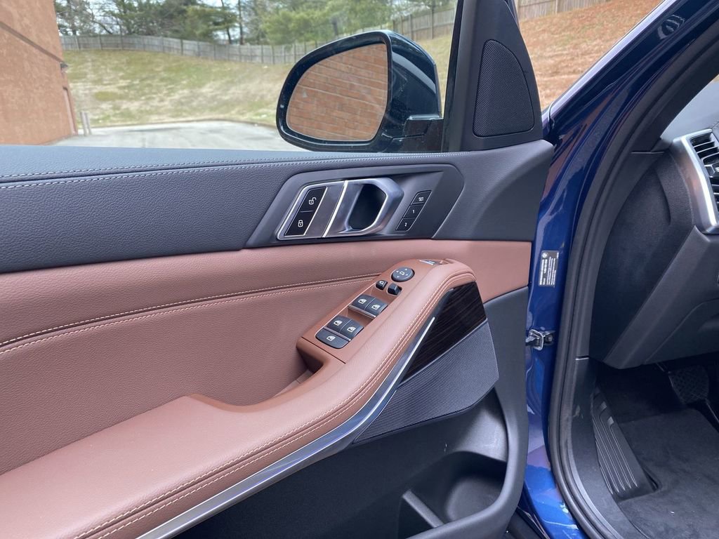 Used 2020 BMW X5 xDrive40i w/ Premium Package image 34