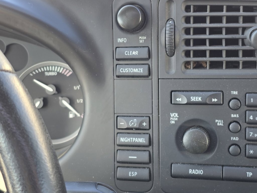 Used 2004 Saab 9-3 Arc image 24