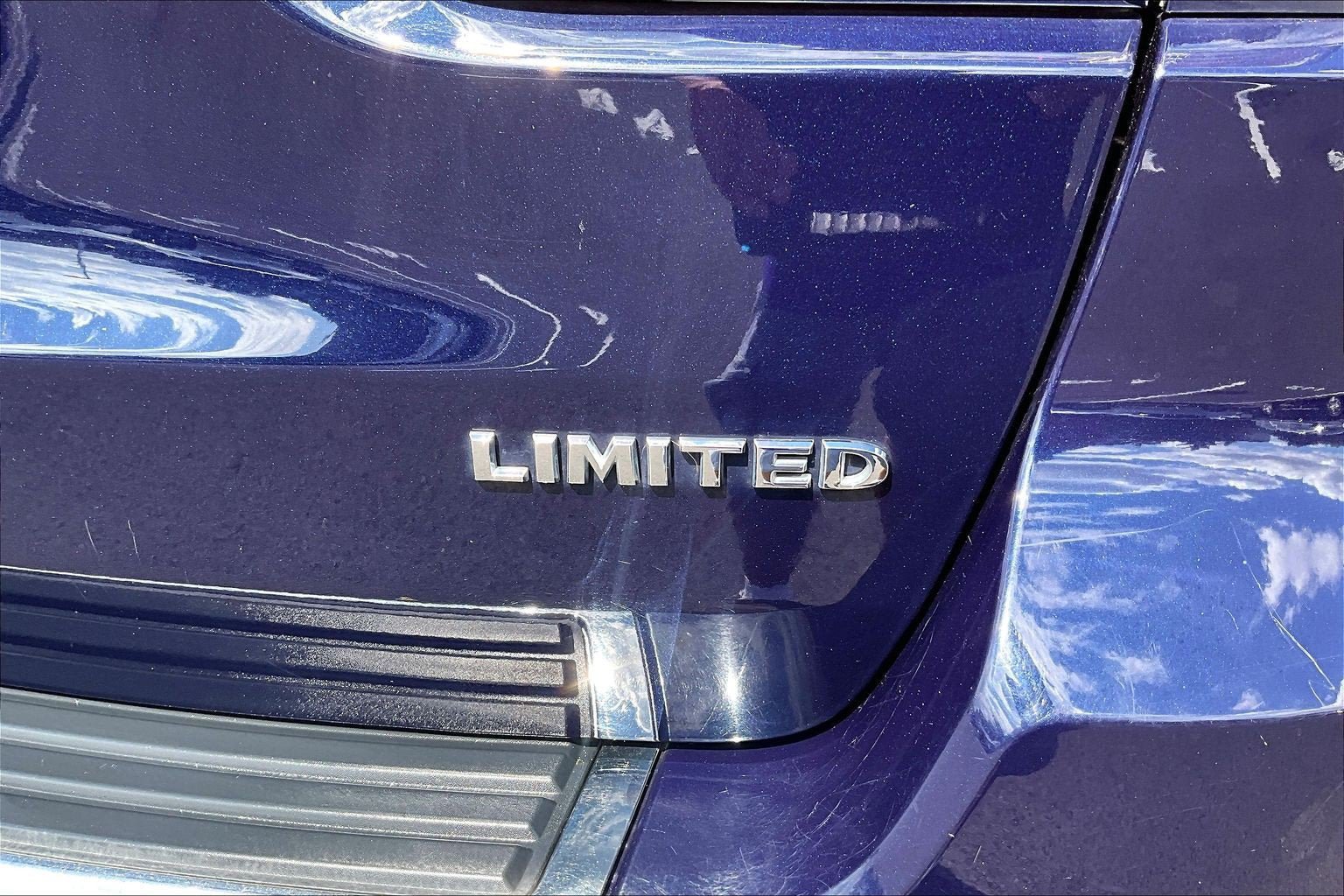Used 2017 Jeep Grand Cherokee Limited AWD/4WD image 8