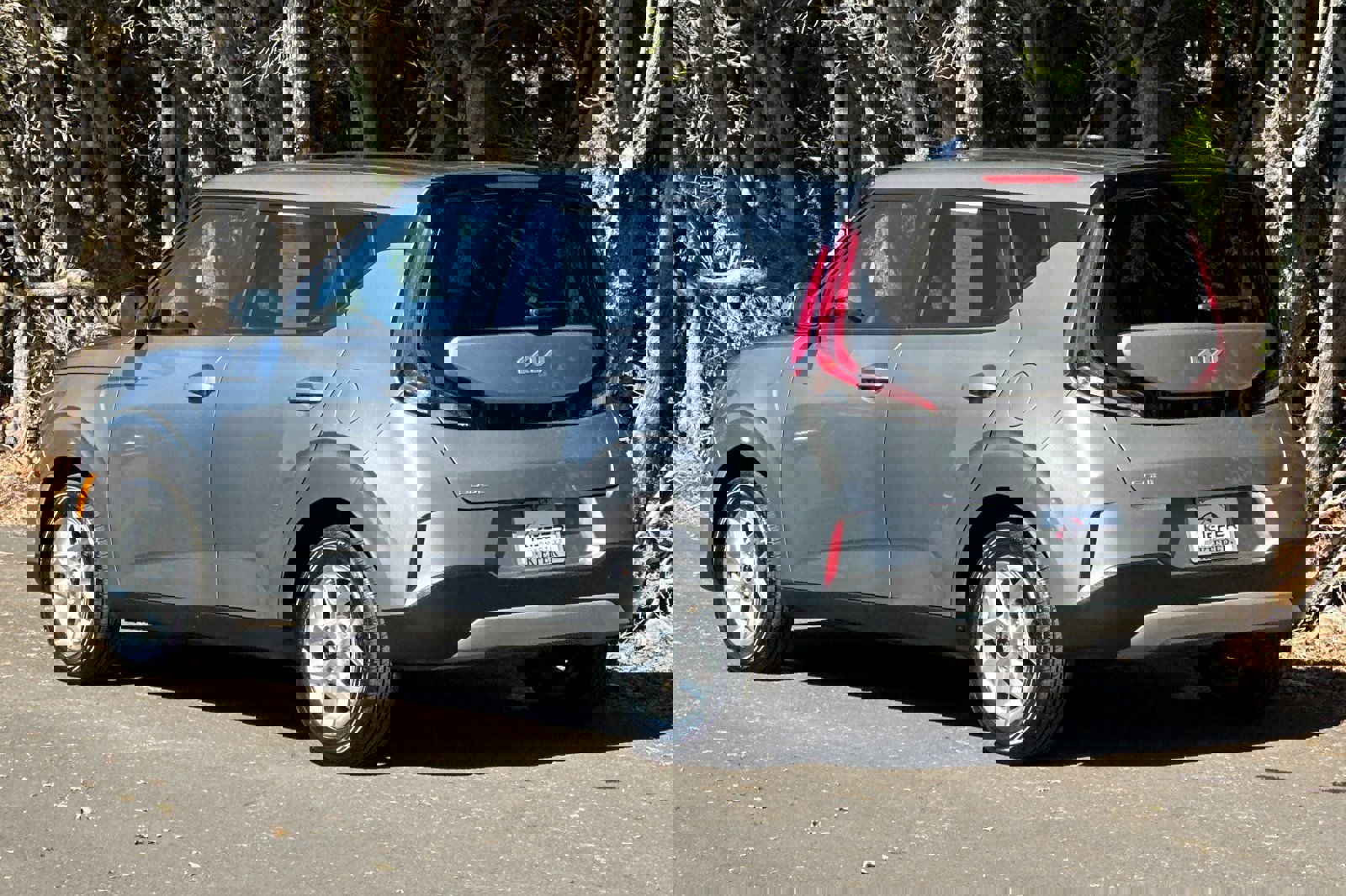 Used 2025 Kia Soul LX w/ LX Technology Package image 6