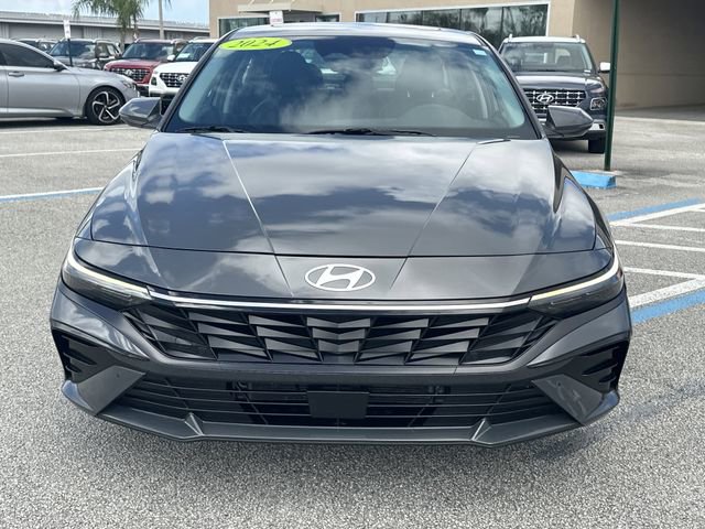Certified 2024 Hyundai Elantra Limited image 4