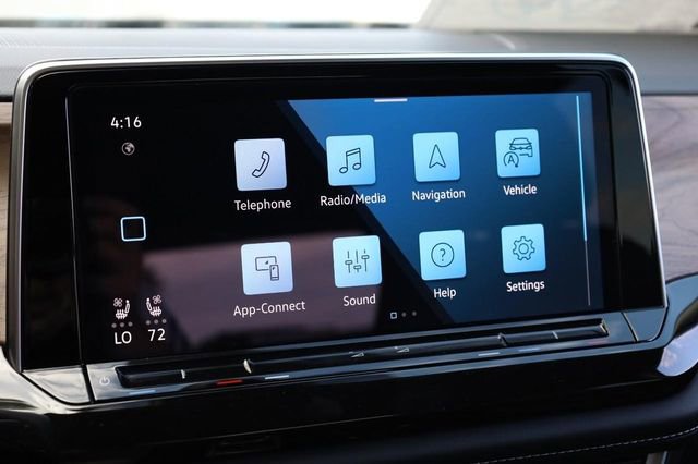 New 2026 Volkswagen Atlas SE image 13