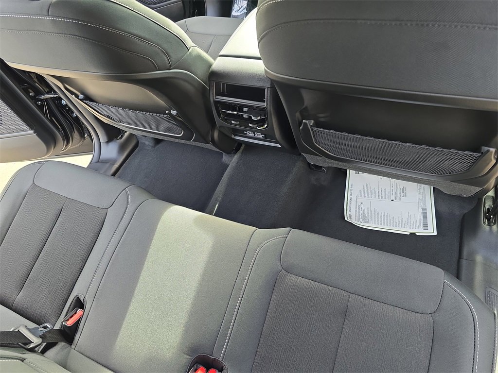 New 2025 Jeep Grand Cherokee Laredo X image 12