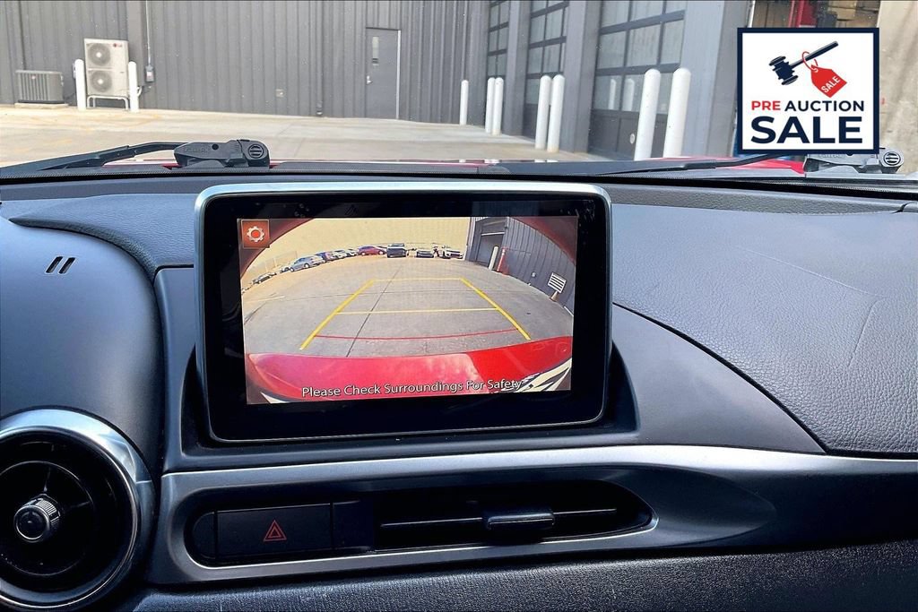 Used 2018 FIAT 124 Spider Classica w/ Technology & Siriusxm Group RWD image 21