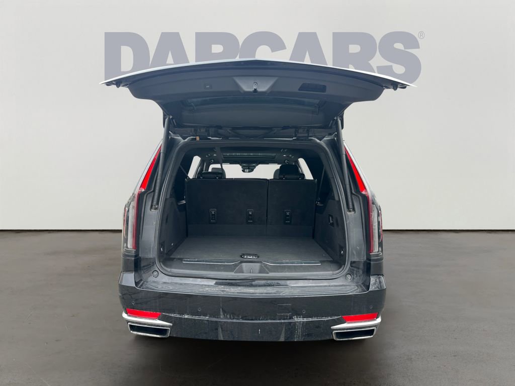 Used 2023 Cadillac Escalade ESV Premium Luxury image 28