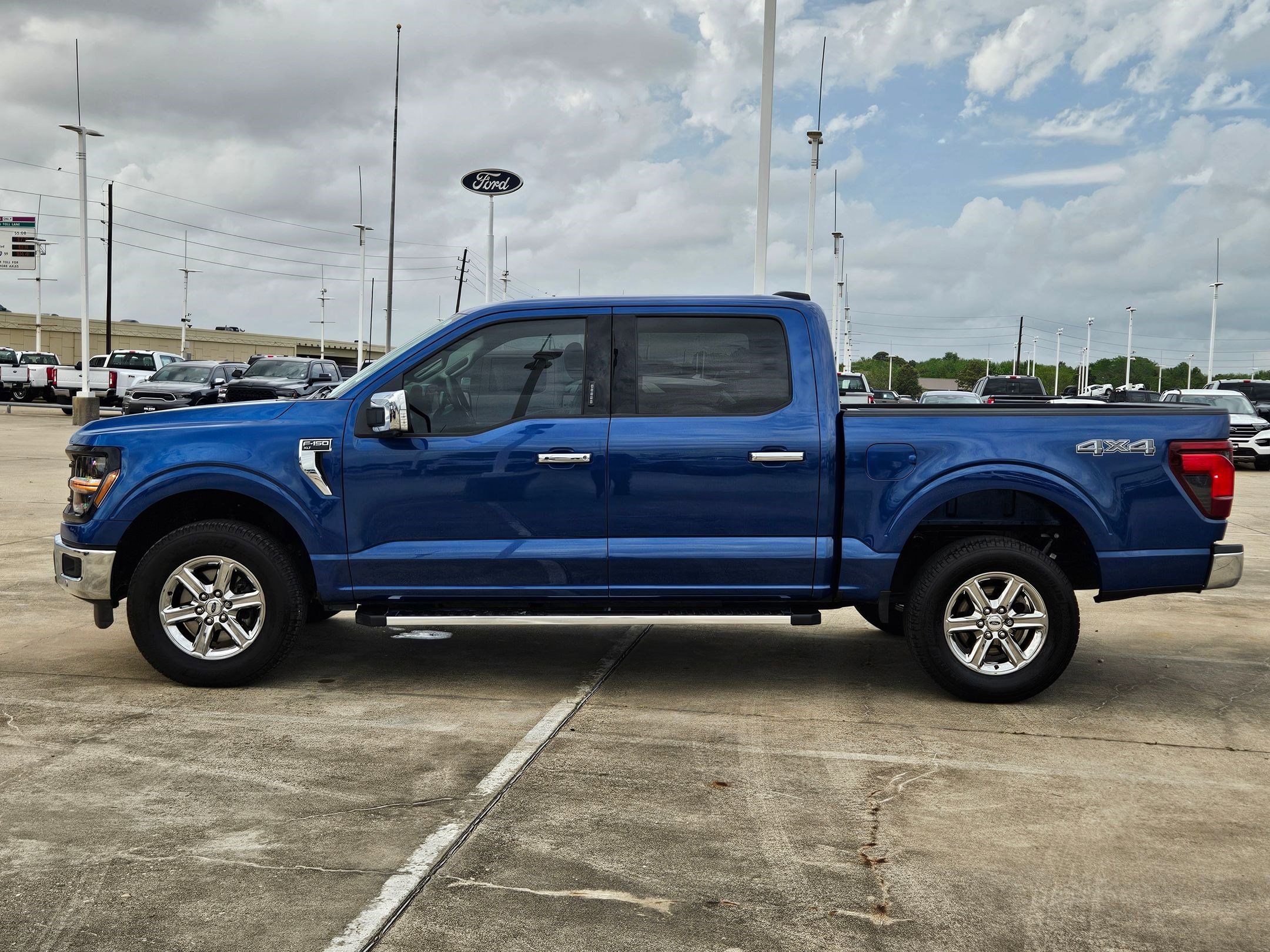 Used 2024 Ford F150 XLT w/ Equipment Group 302A MID image 7