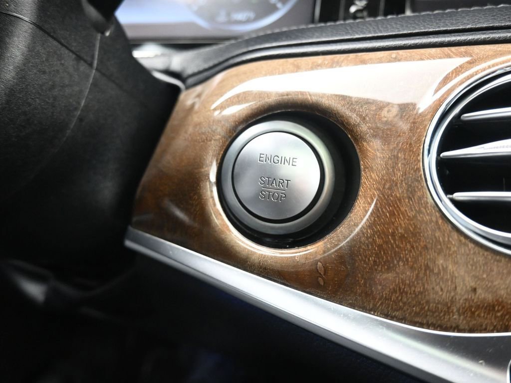 Used 2016 Mercedes-Benz S 550 4MATIC Sedan image 26