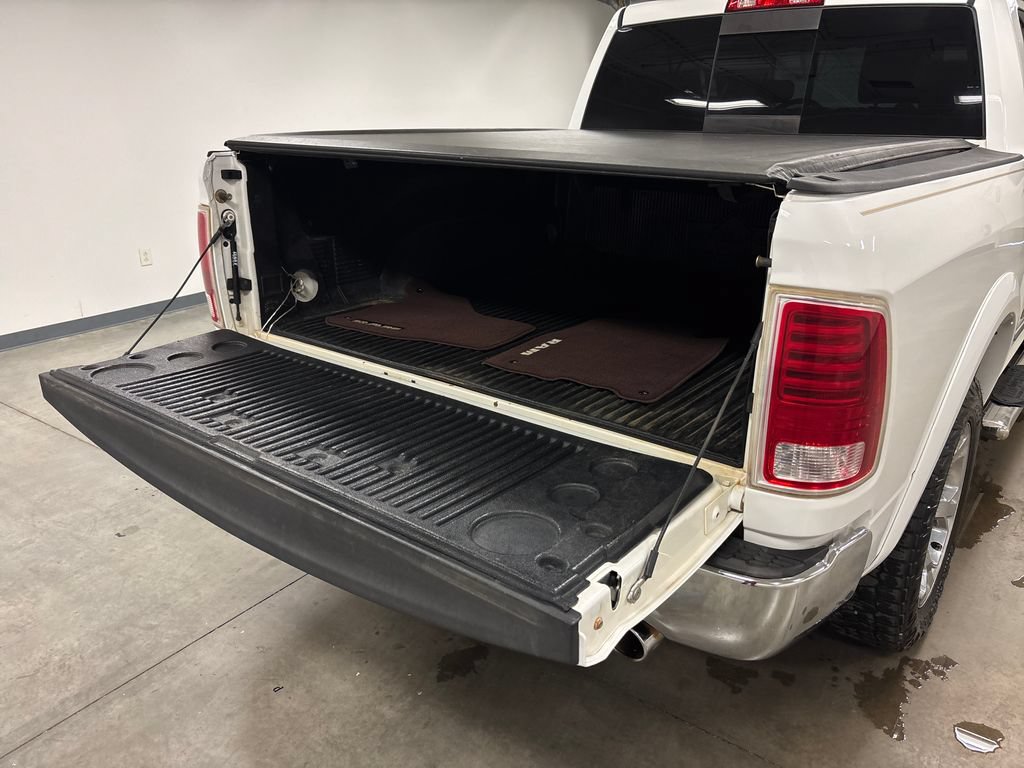 Used 2015 RAM 1500 Laramie w/ Convenience Group AWD/4WD image 19