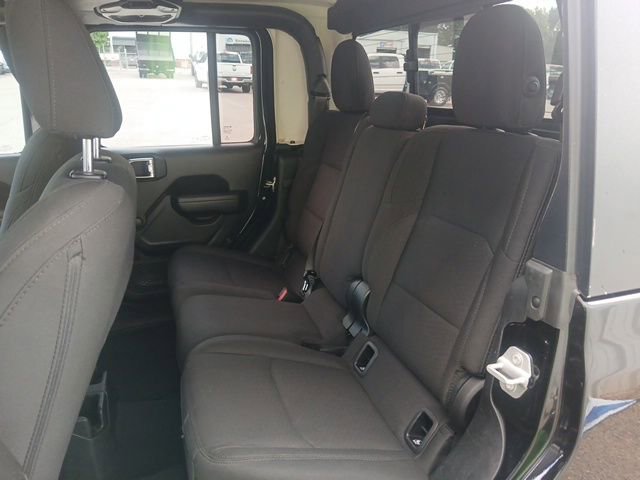 Used 2023 Jeep Gladiator Sport AWD/4WD image 15