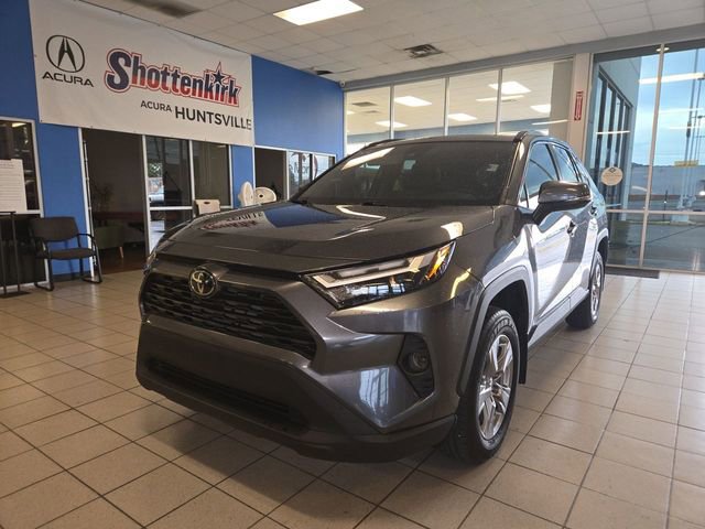 Used 2024 Toyota RAV4 XLE w/ Convenience Package FWD image 1