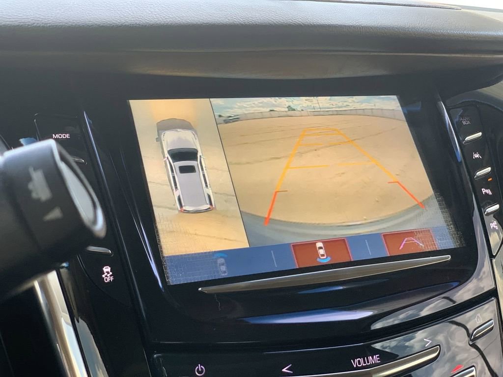 Certified 2018 Cadillac Escalade Luxury image 12