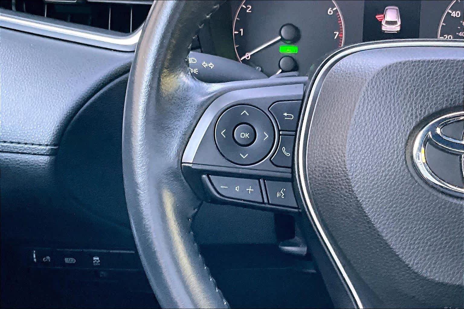 Used 2023 Toyota Corolla Cross AWD Hybrid image 23