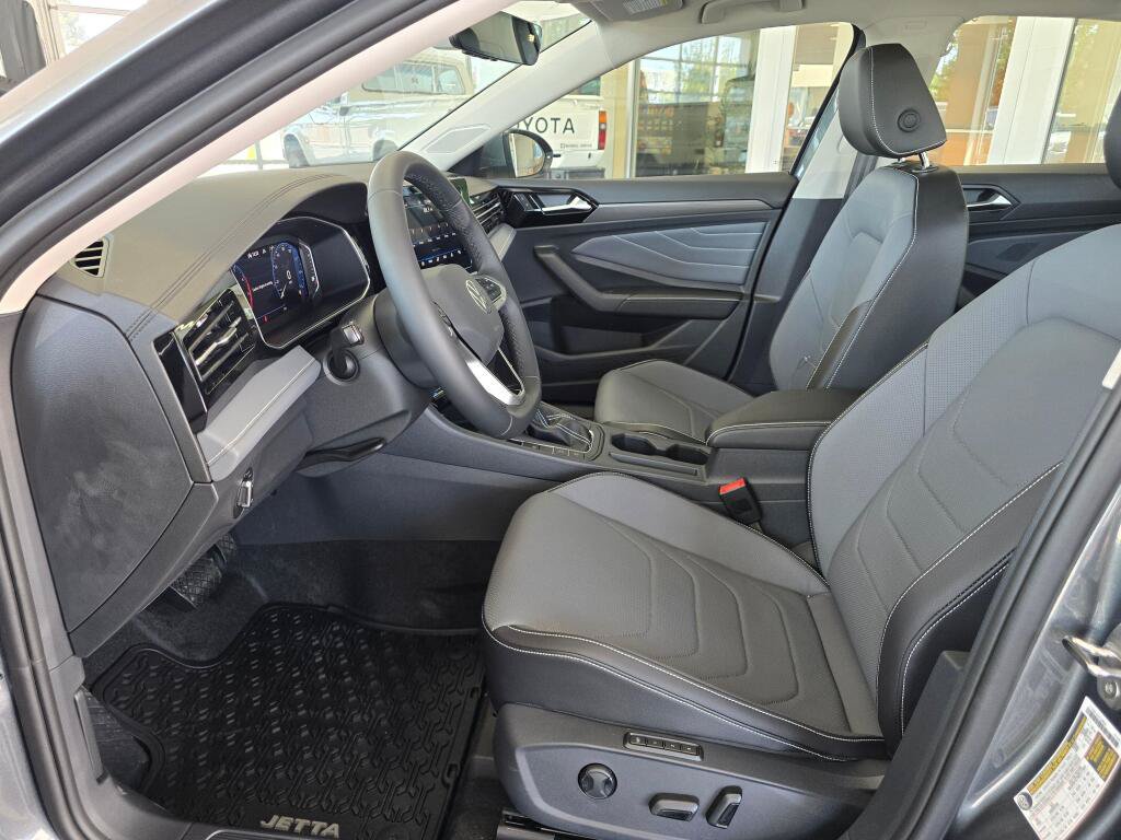New 2026 Volkswagen Jetta SEL FWD image 18