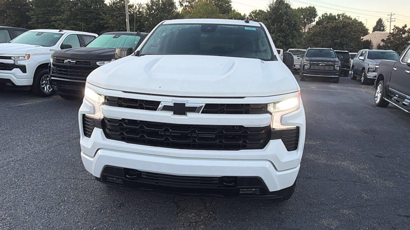 New 2026 Chevrolet Silverado 1500 RST w/ RST Select Package AWD/4WD image 2