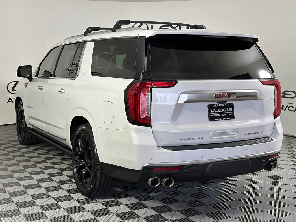 Used 2023 GMC Yukon XL Denali w/ Denali Reserve Package AWD/4WD image 9