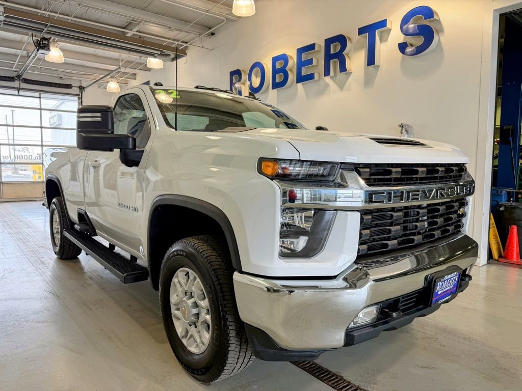 Used 2022 Chevrolet Silverado 3500 LT w/ Convenience Package image 2