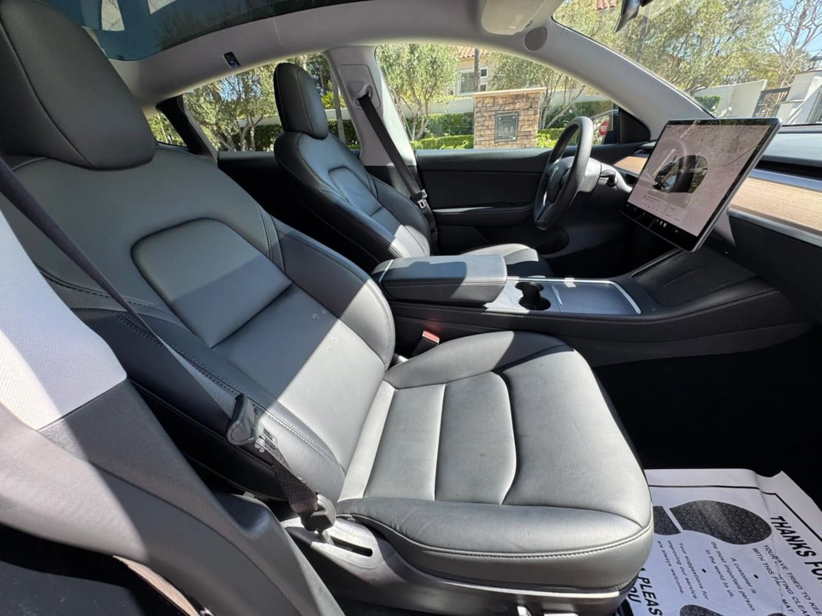 Used 2023 Tesla Model Y Performance AWD/4WD image 12