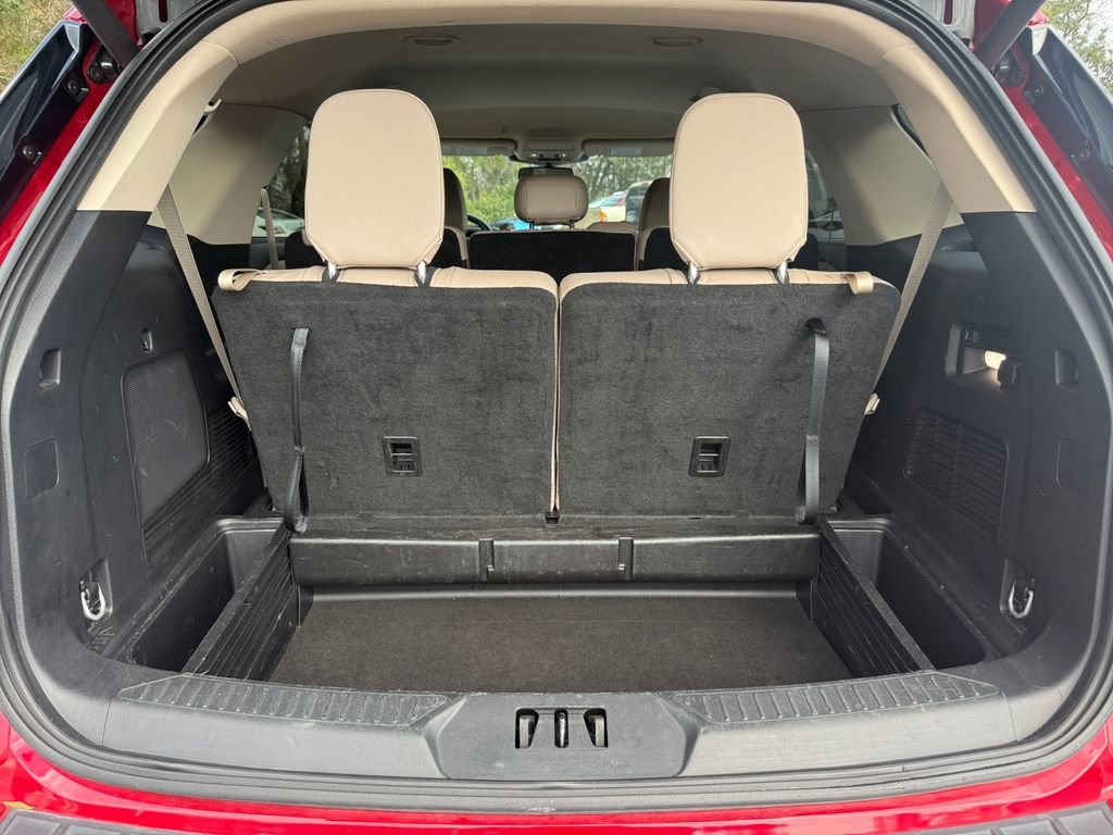 Used 2023 Ford Explorer Limited image 30