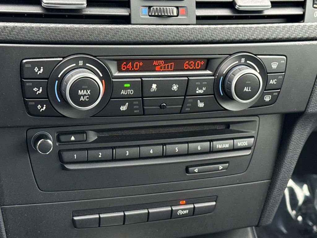 Used 2013 BMW M3 Convertible image 22