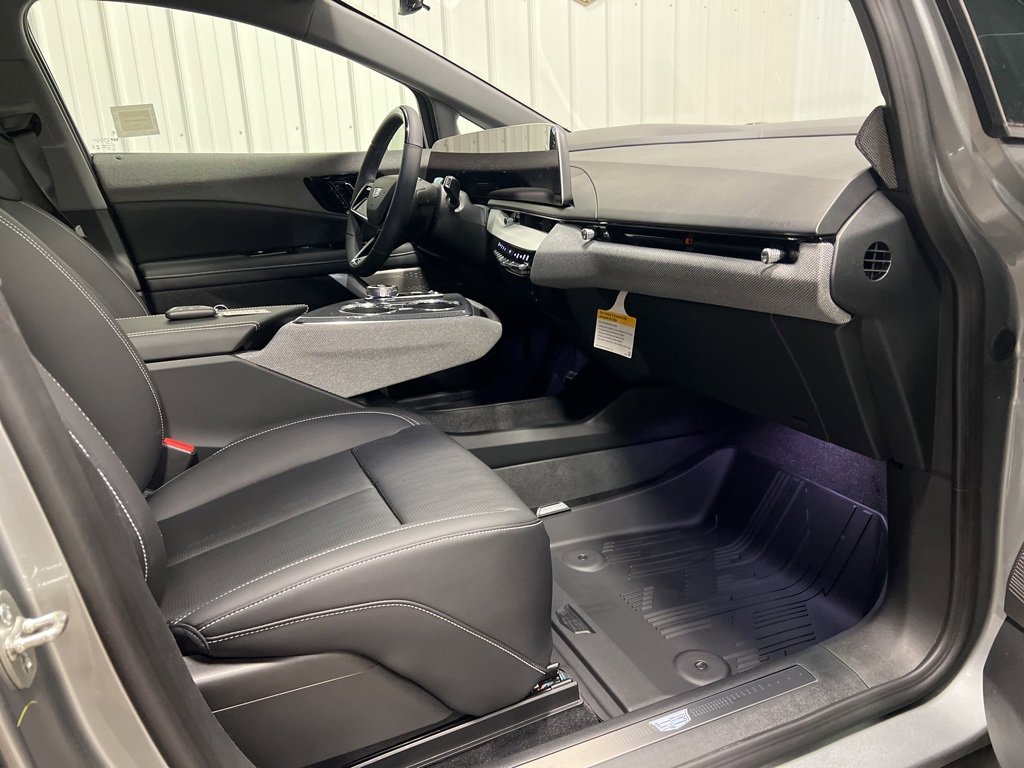 New 2026 Cadillac Optiq Sport 2 image 8