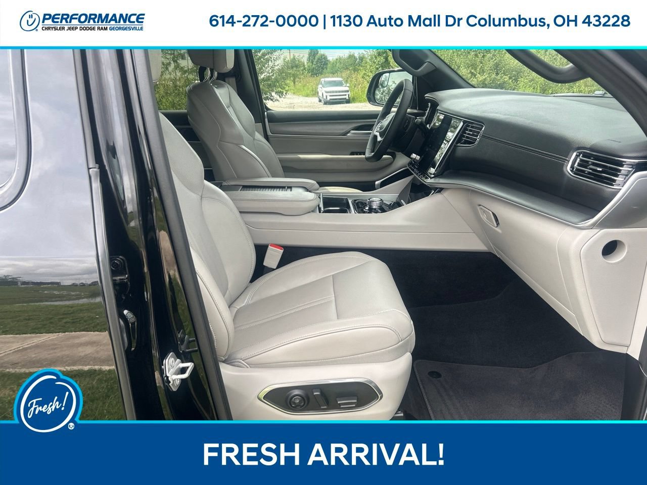 Used 2025 Jeep Wagoneer 4WD image 16