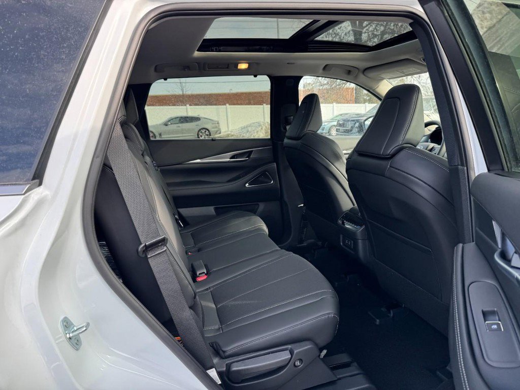 New 2026 INFINITI QX60 Luxe w/ Cargo Package image 5