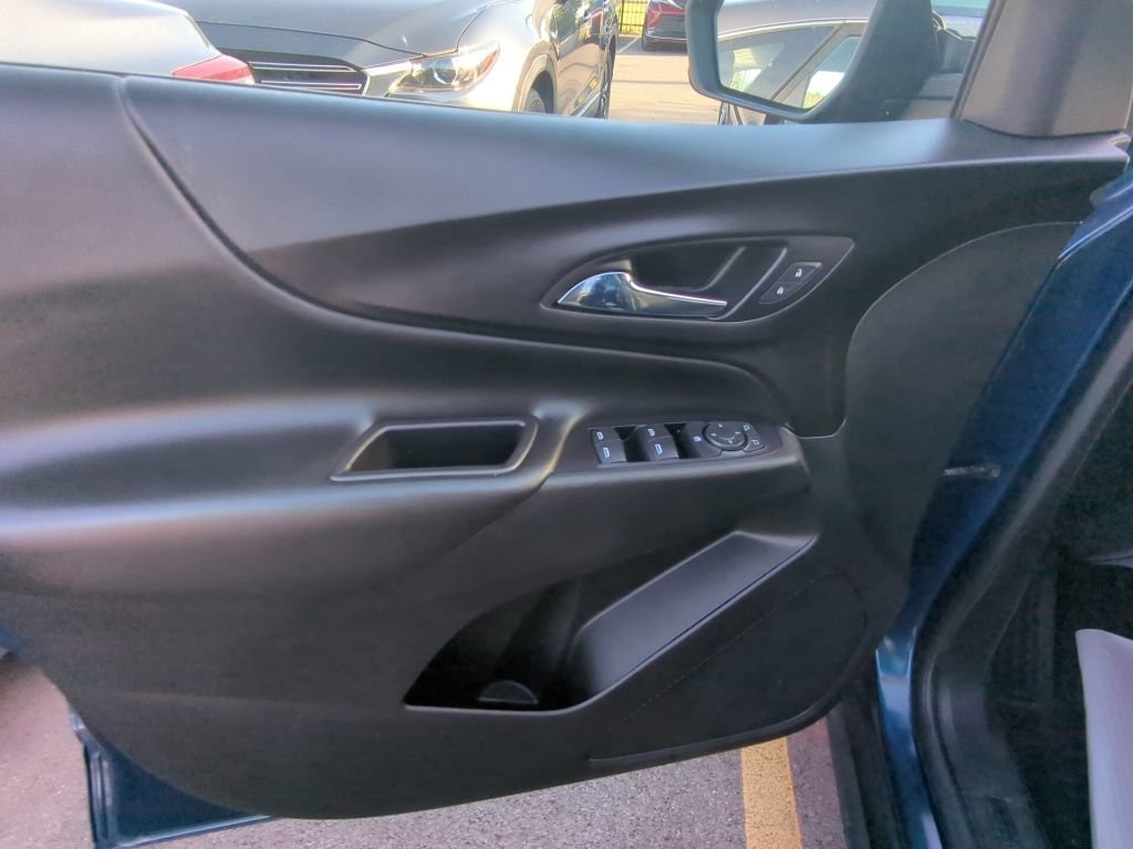 Used 2020 Chevrolet Equinox LT FWD image 8
