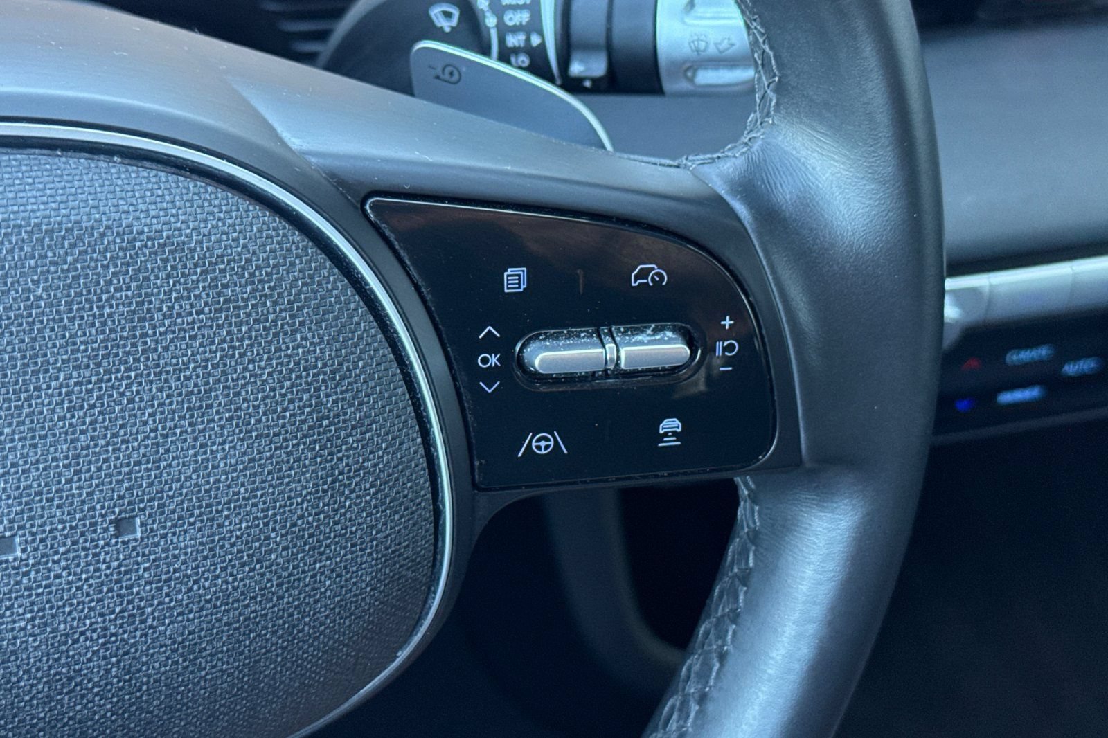 Certified 2024 Hyundai Ioniq 5 SE RWD image 32