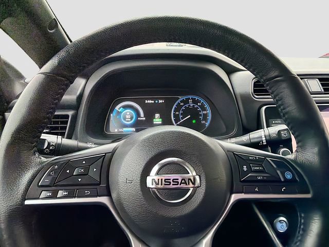 Used 2020 Nissan Leaf SV w/ SV Technology Package image 9