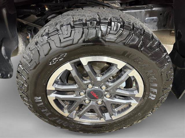 Used 2024 Toyota Tacoma TRD Sport w/ TRD Sport Upgrade Package AWD/4WD image 19