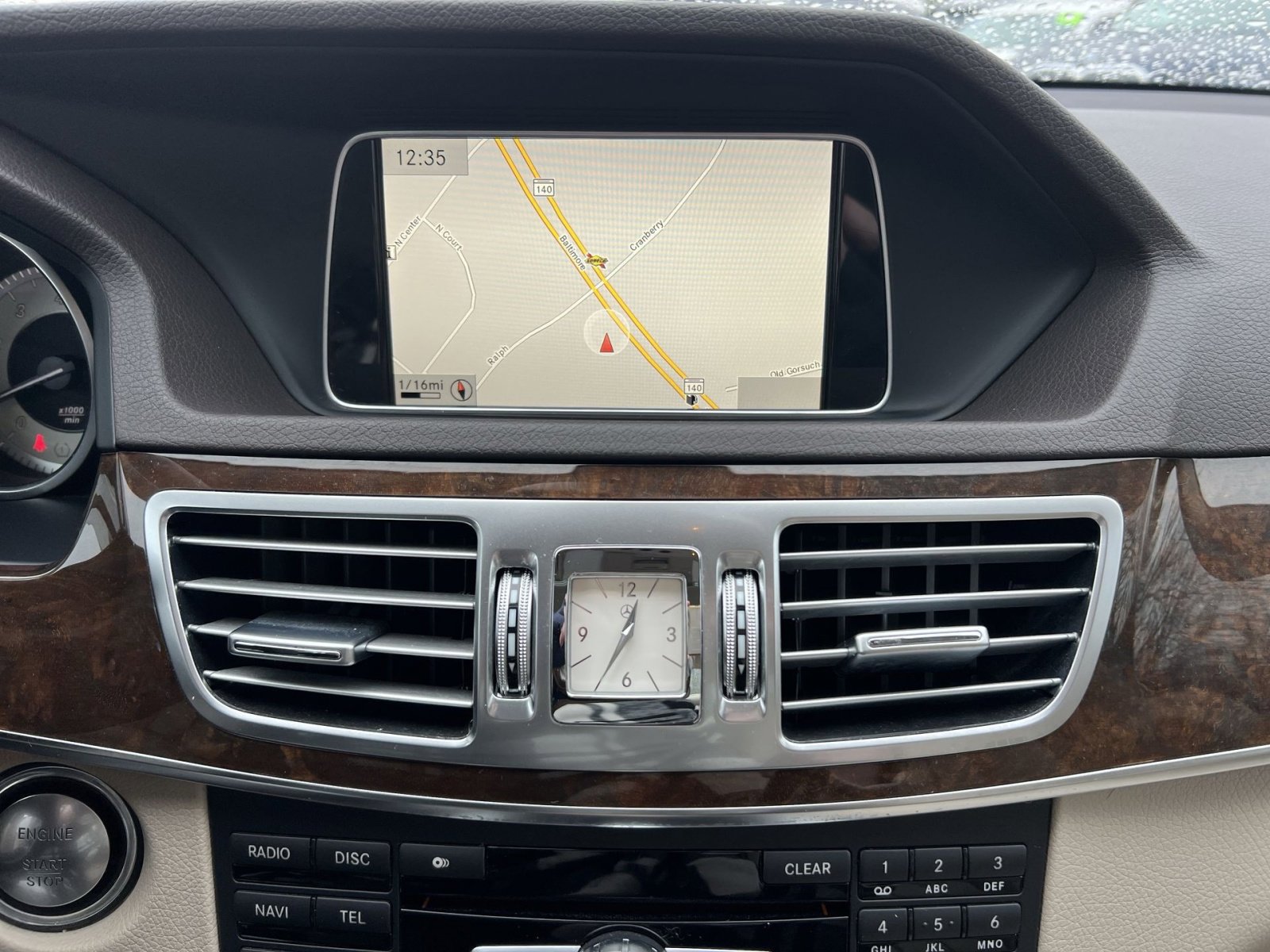 Used 2014 Mercedes-Benz E 350 4MATIC Sedan image 19