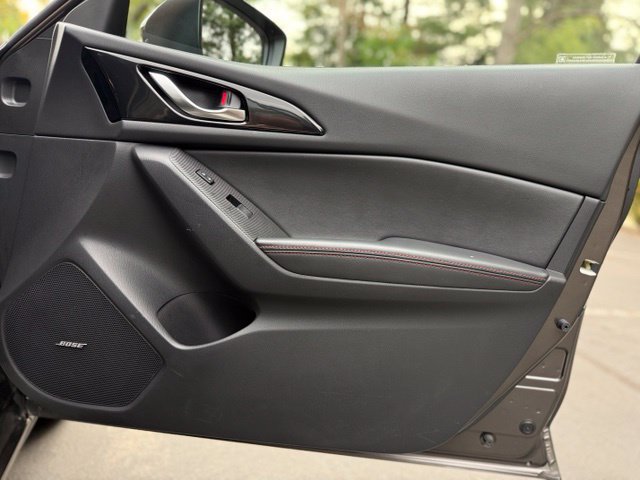 Used 2014 MAZDA MAZDA3 s Grand Touring w/ Technology Package FWD image 17