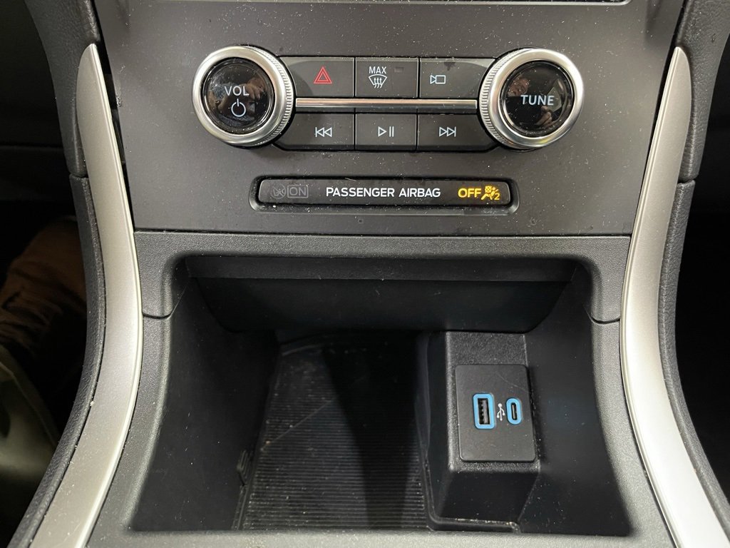 Used 2024 Ford Edge SEL image 28