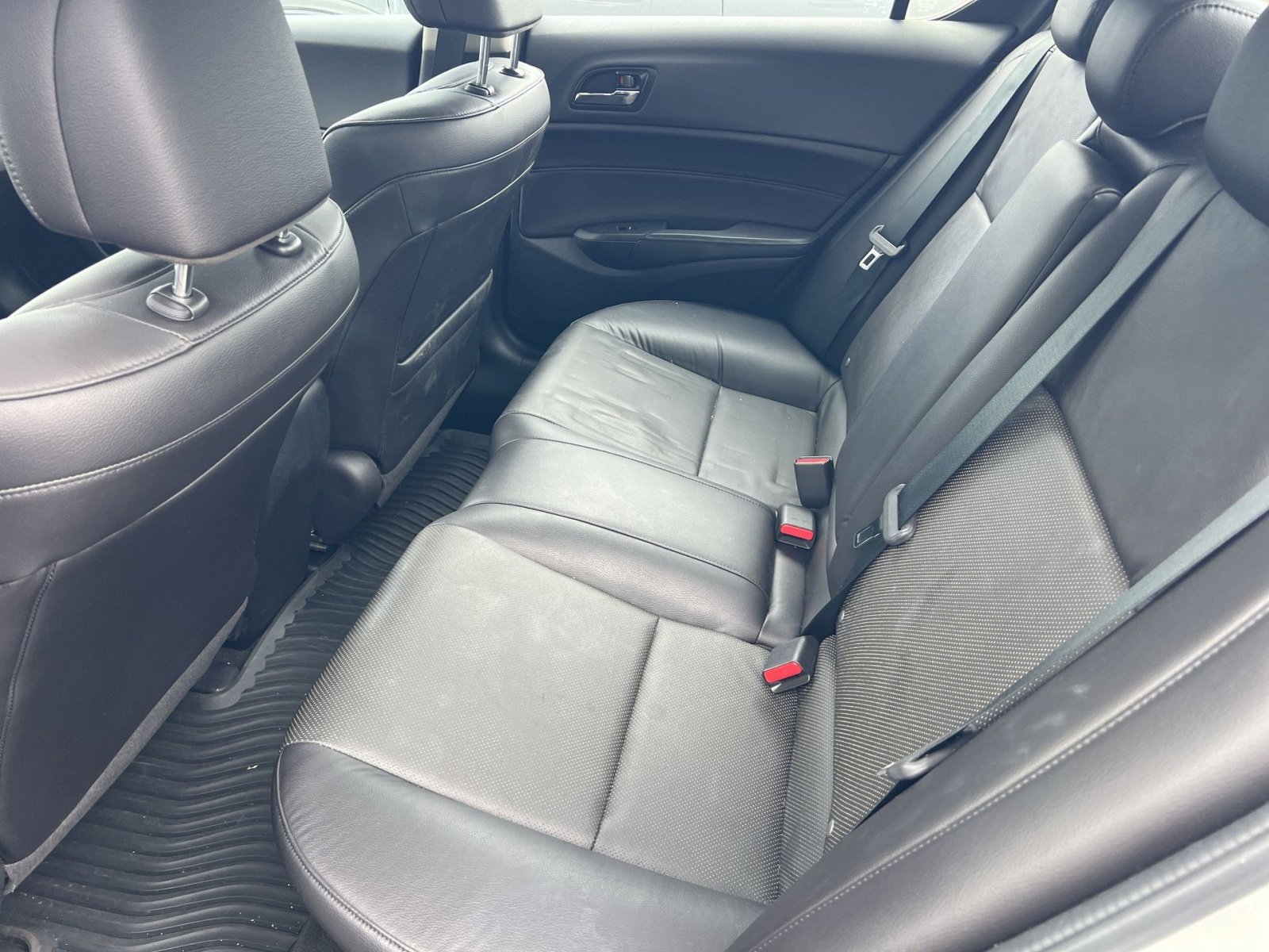 Used 2015 Acura ILX w/ Technology Package FWD image 20