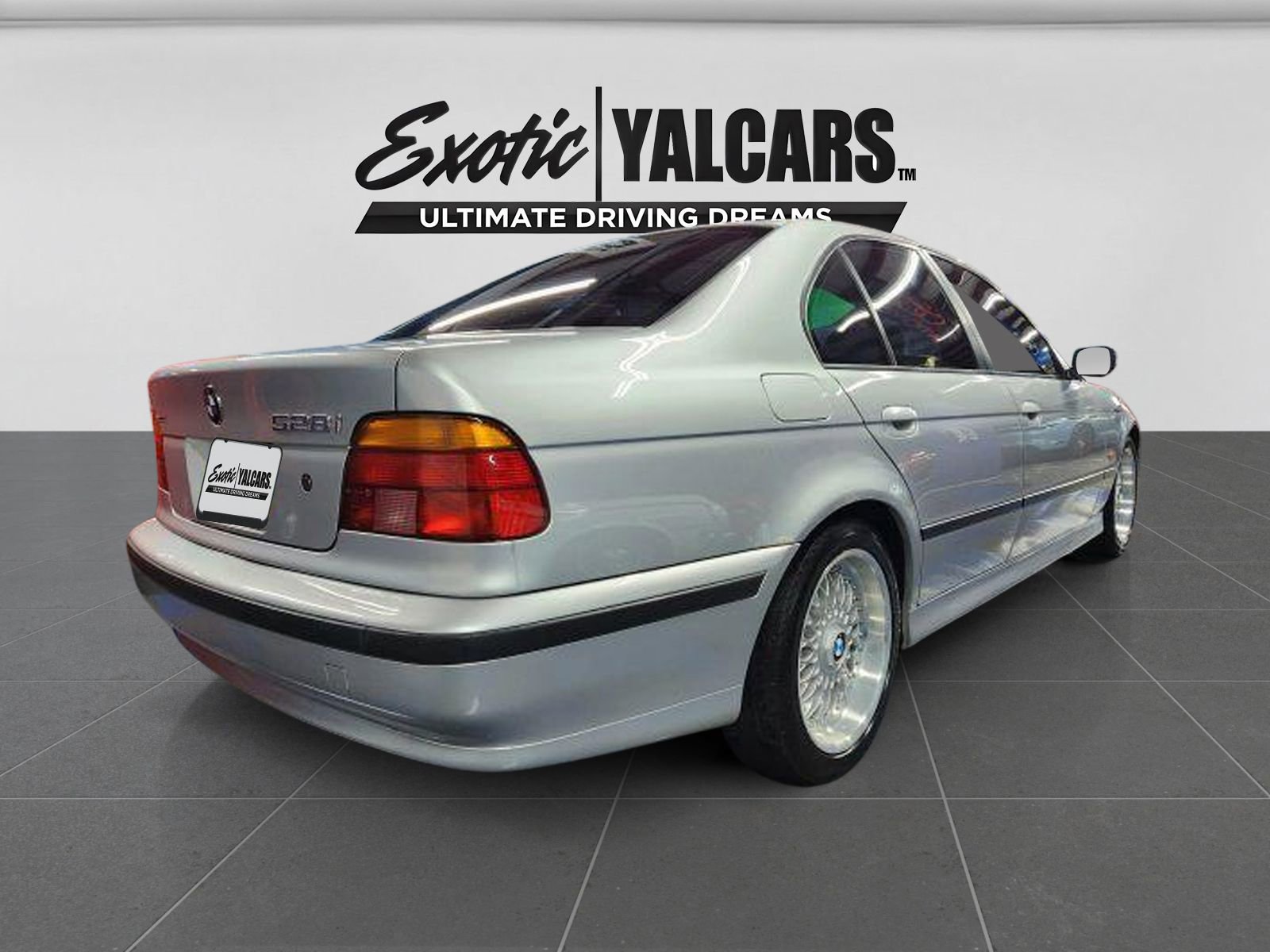Used 1999 BMW 528i Sedan RWD image 3